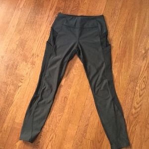 Black lulu lemon leggings size 6.